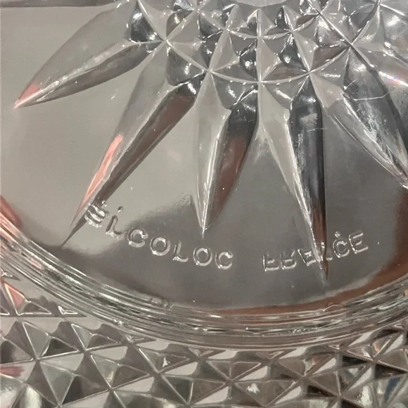 Arocroc Crystal salad bowls 8 and. 9 in  starburst pattern - Picture 7 of 8